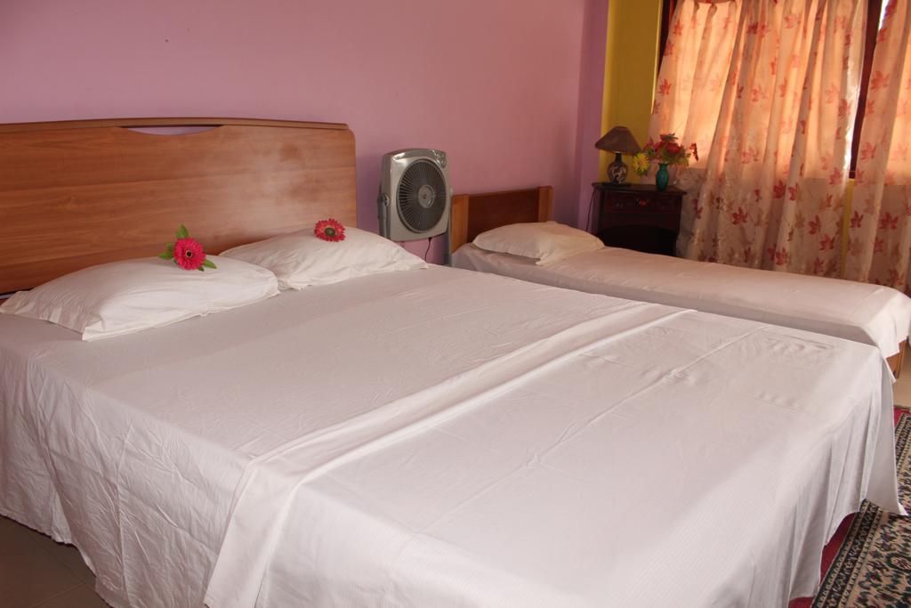 كاندي Royal Mount Hotel الغرفة الصورة