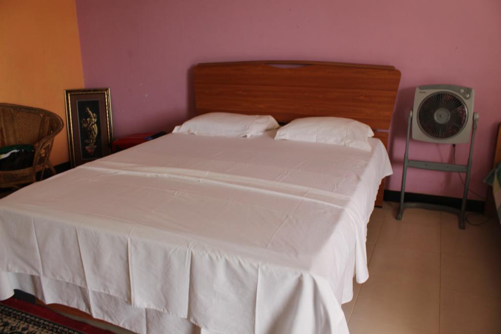 كاندي Royal Mount Hotel الغرفة الصورة